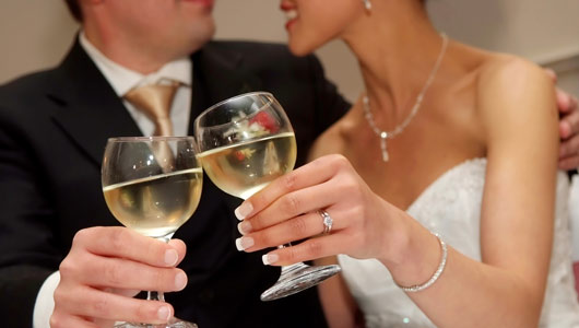 Serving Wine At Your Wedding Like A Pro